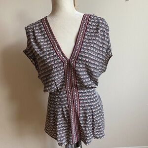 Max studio BNWT navy blue pink print top blouse